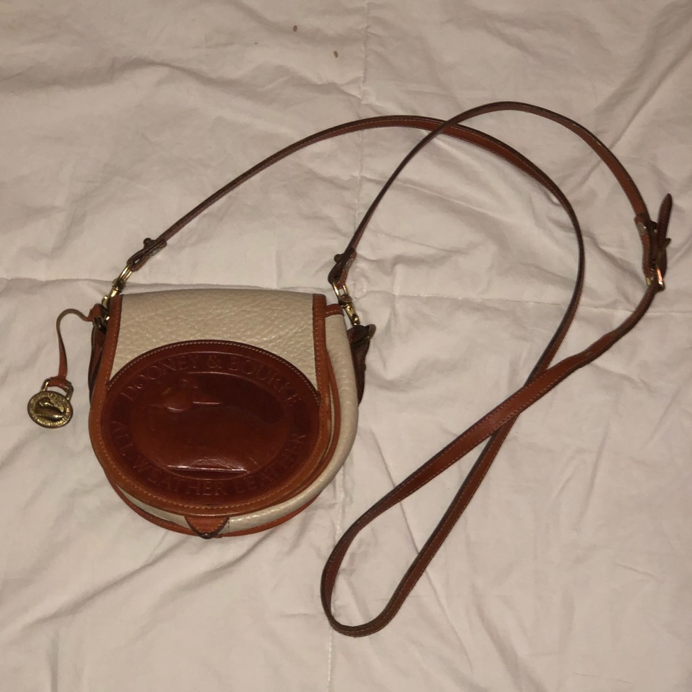 Vintage Dooney and Bourke crossbody